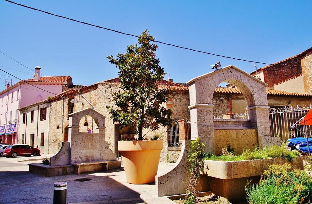 Appartement Centre Ville Du Boulou Pour 2 Adultes-2 Enfants- Check In 17H-21H--Juillet-Aout Reservation De 7 Jours Mini Le Boulou Esterno foto